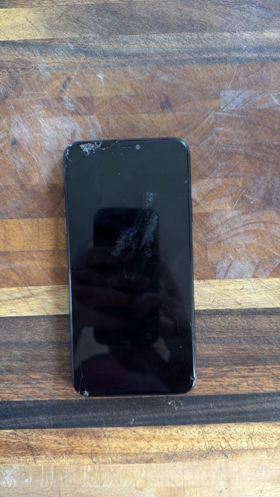 Call out iPhone repair to Haxby Bakehouse, York 2 Haxby Bakehouse, York, their broken iPhone repaired by Mend My iPhone. We come to you service